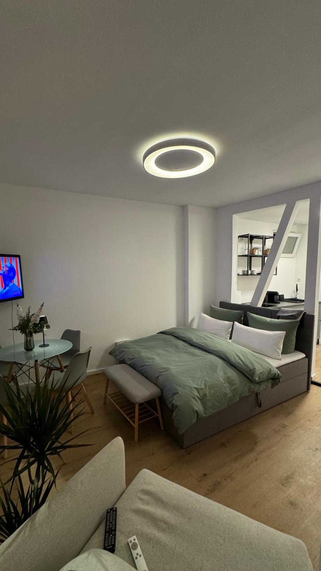Gemuetliches Design Appartment Weissenthurm Exterior photo